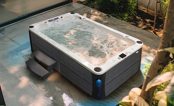 Deck Series Klamath Falls hot tubs for sale